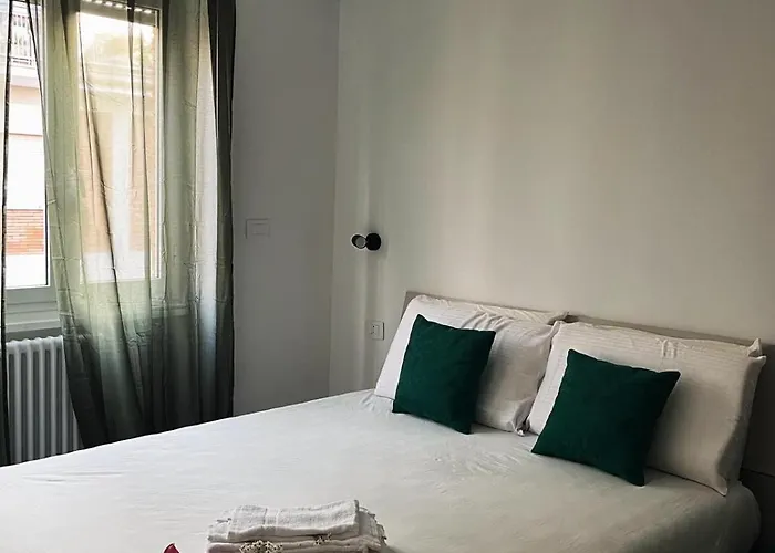 Domus Jota - Comfort E Stile In Indipendente Apartment *